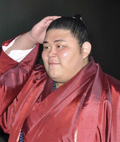 伯桜鵬がちょんまげ姿を初披露 大相撲春場所で十両復帰の20歳「一人前になれた」 産経ニュース