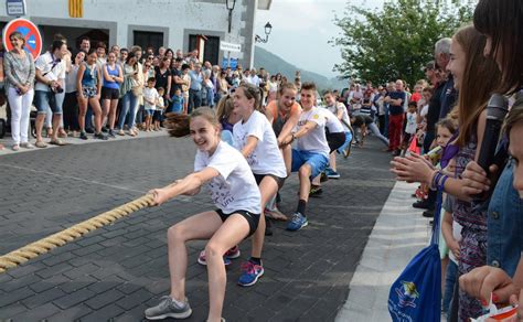 Herri Kirolak Eta Dantza Sanpedroak Agurtzeko El Diario Vasco