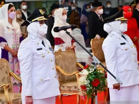Bupati Dan Wakil Bupati Wanita Pertama Di Sumatera Tagar