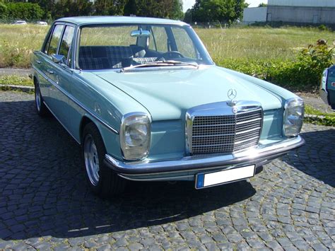 Mercedes Benz W114w115 Ein Früher Strich8 Vermutlich Aus Dem Ersten Modelljahr 1968 Im Amg