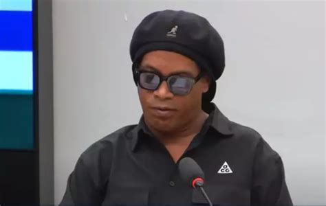 Cpi Das Pir Mides Financeiras Ronaldinho Ga Cho Nega Ser Fundador Ou