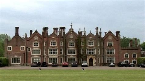 Bernard Matthews Could Close Great Witchingham Factory Bbc News