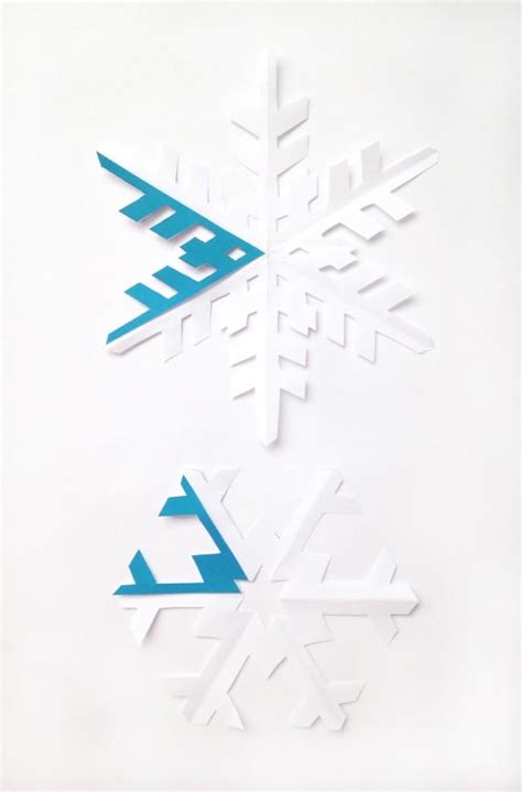 How to Cut Perfect Snowflakes - Paging Supermom