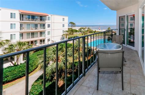 Beach Club 327 2 Bedroom Vacation Rental Property In St Simons Island