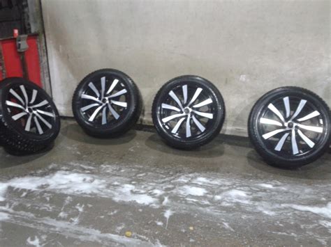 Шины зимние шипованные Nokian 265/50 R20 на Infiniti FX (2G), Infiniti ...