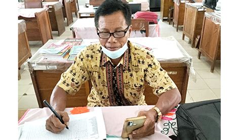 Oknum Kepala Sman Way Pengubuan Diduga Korupsi Dana Bos Tahun