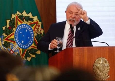 Lula anunciará projeto para reajuste anual do salário mínimo FOLHAMAX