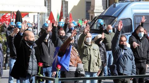 A Dongo Autorizzata La Commemorazione Fascista Della Fucilazione Di