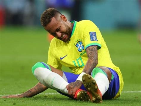 Neymar Fred Veja os jogadores que foram à Copa e ficaram de fora da