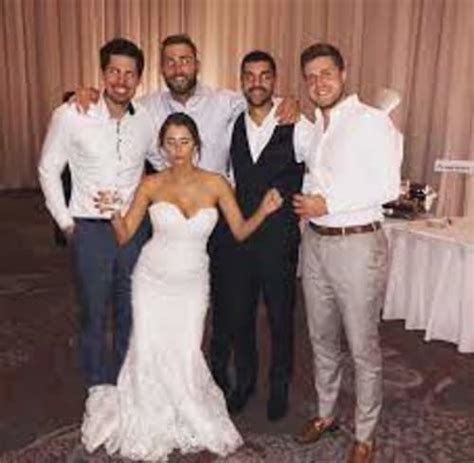 Evander Kane Wife - Sharks Kane Reveals Wife Recently Suffered A