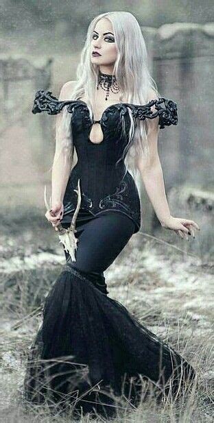 Pin By Ramsib Hyarraf On Gothics Gothic Fashion Blonde Goth Gothic