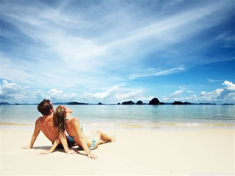 Couple On Beach Wallpapers - Top Free Couple On Beach Backgrounds - WallpaperAccess