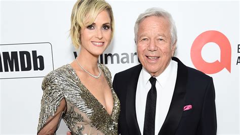 What We Know About Robert Kraft S Wife Dana Blumberg