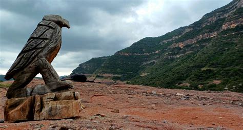 El Territorio Del Guila En Los Cingles De Bert