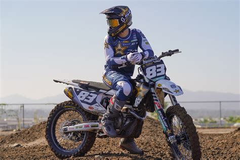 Officiel Guillem Farres Signe Chez Rockstar Energy Husqvarna