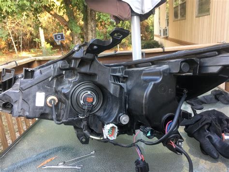 how to change low beam bulb