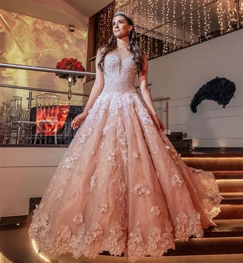 Vestidos Aplica Es D Para Debutantes Constance Zahn Anos