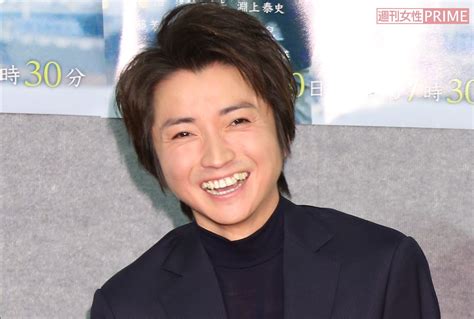 藤原竜也、初の家族3ショット！ 子どもをあやすパパの顔が素敵すぎる 週刊女性prime