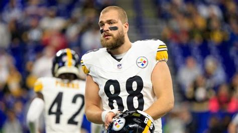 Te Pat Freiermuth Drops Clear Message On Steelers Qb Debate