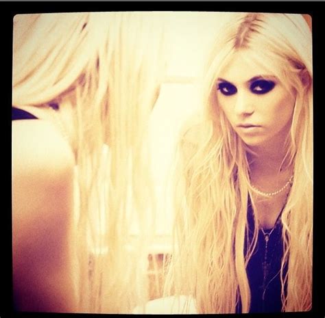 Taylor momsen is gorgeous! | Taylor momsen, Gorgeous, Hair