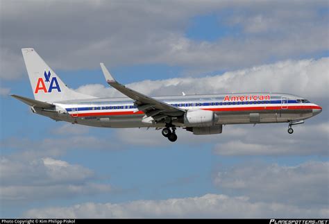 N940AN American Airlines Boeing 737 823 WL Photo By Kim Philipp Piskol