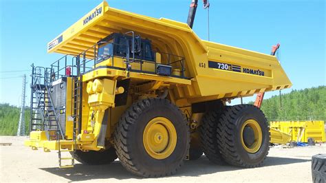 Самосвал Komatsu 730e 8 купить по выгодной цене фото характеристики