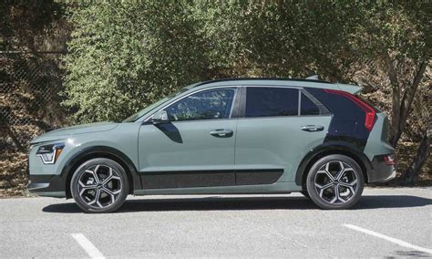 2023 Kia Niro Review New Look Electrified Efficiency