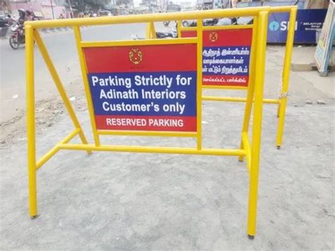 Yellow Mild Steel Movable Metal Barricade For Road Safety At Rs 5800