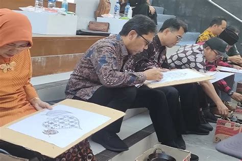 Lestarikan Batik Dengan Pengembangan Potensi UMKM Batik Di Yogya Krjogja