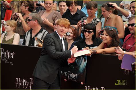 Rupert Grint: 'Harry Potter' NYC Premiere! - Harry Potter Fans Photo ...