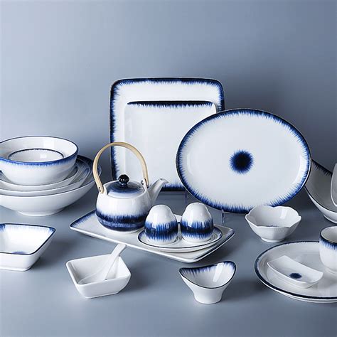 What companies are producing ceramic dinnerware sets?-Two Eight Ceramics