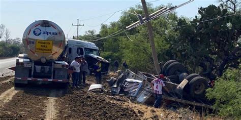 Accidente San José Iturbide Muere prensado conductor de camión lo