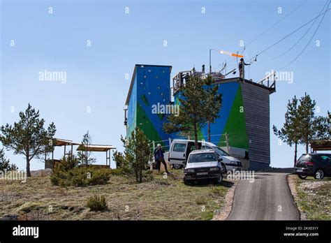 Rudopolje Zip Line Pazi Medo Dugacak Je Metara I