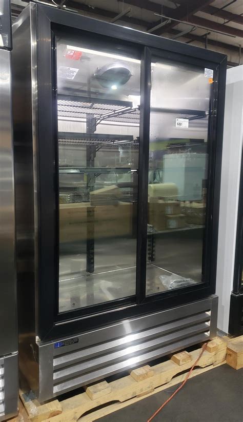 Master Bilt Bmg Slp Glass Sliding Door Refrigerated Display