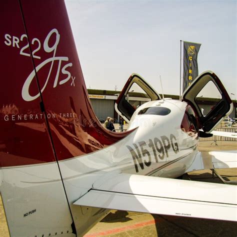 Cirrus Sr Editorial Stock Image Image Of Turbocharged