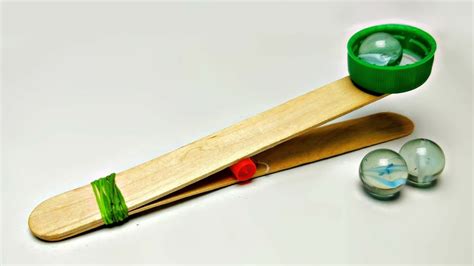 How To Make A Simple Catapult || Easy Popsicle Stick Catapult || Simple Toy Weapon - YouTube