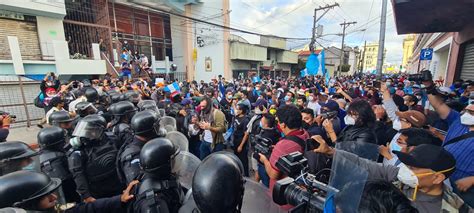 Mil Agentes Policiales Estuvieron En Las Protestas En El Congreso