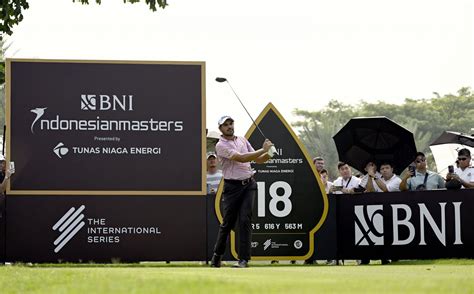 Putting Masterclass Gives Bhullar Huge Seven Shot Lead At Bni