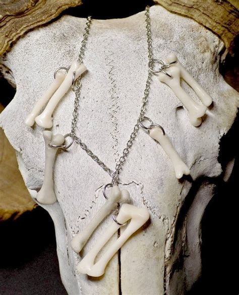 Chain Horror Bones Gothic Human Bones Fötus Creepy Halloween