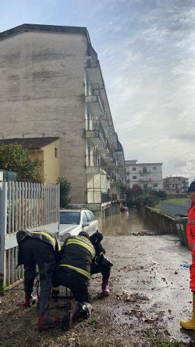 La Piena Del Volturno Evacuato Intero Condominio CasertaCE