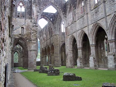 Tintern Abbey Interesting Buildings Architecture Architecture Fashion