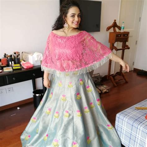 Cute Nithya Menen Hd Wallpapers And 1080p Hd Images Aboutfeed Latest