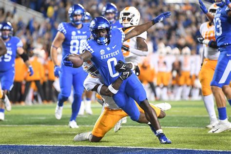 Bold Predictions: No. 19 Kentucky-No. 3 Tennessee - Sports Illustrated ...