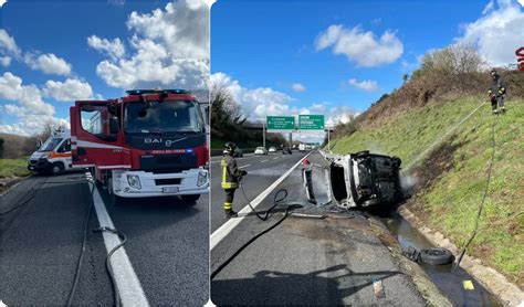 A Roma Napoli Automobile Esce Fuori Strada E Prende Fuoco