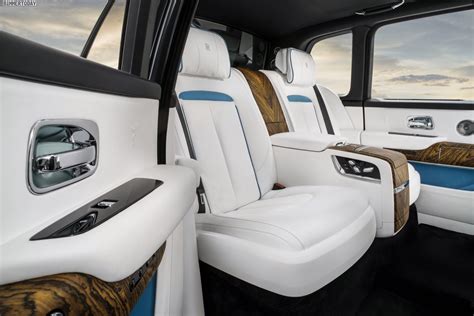 Rolls Royce Cullinan Alle Bilder Und Infos Zum Luxus Suv