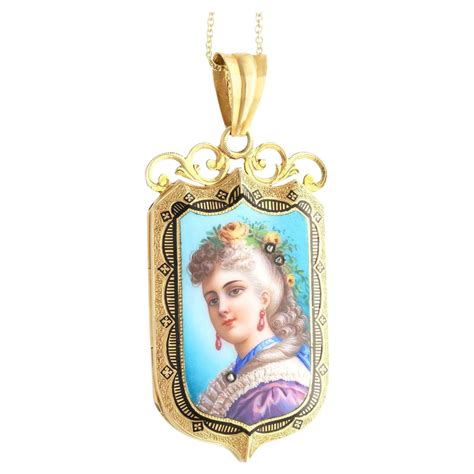 Antique Victorian Large Locket 18k Yellow Gold Diamond Pearl Enamel