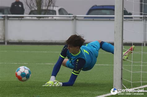 B Jugend Des Sv R Dinghausen Siegt Klar Im Duell Um Platz Sportfoto