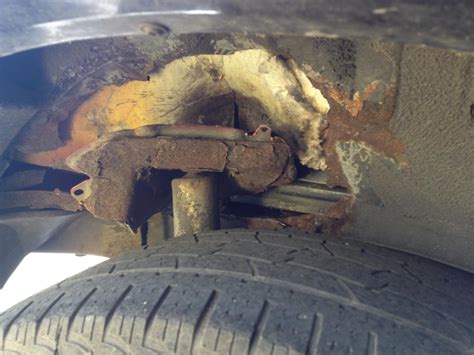 2004 Ford Escape Shocks Rusted Through 6 Complaints