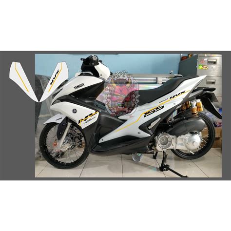 Jual STRIPING STICKER AEROX NVX 155 TRANSPARAN SIMPLE VIETNAM SERIES