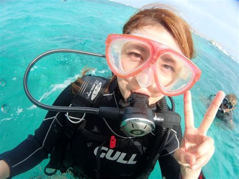 「scuba Diving Women 7」おしゃれまとめの人気アイデア｜pinterest｜j J ダイバー ダイビング レギュレーター